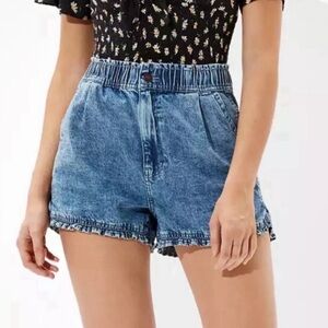 🌻American Eagle Ruffle Hem High Waisted Denim Mom Short
